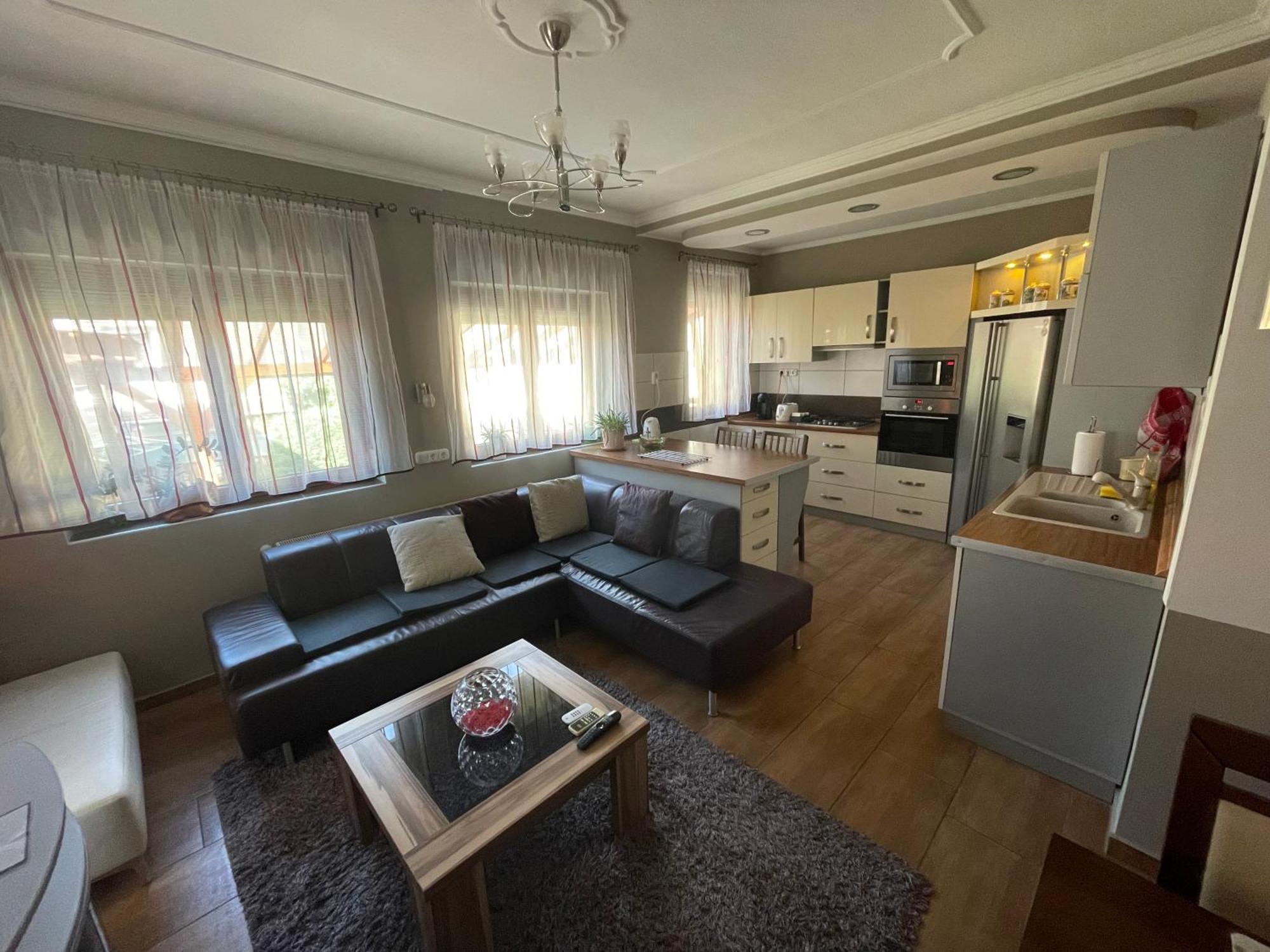 Appartement Relax à Zalaegerszeg Extérieur photo