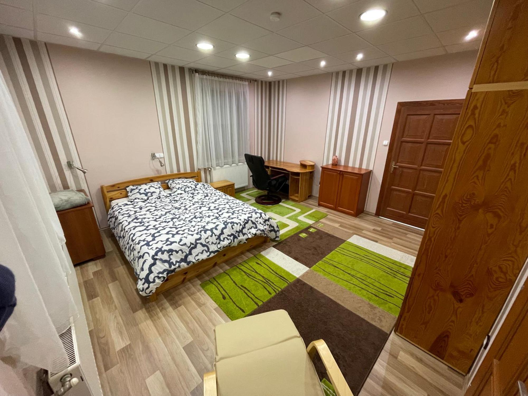 Appartement Relax à Zalaegerszeg Extérieur photo